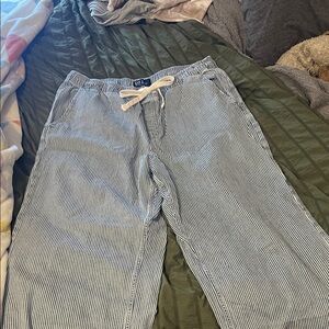 Woman’s Striped Pants with Drawstring